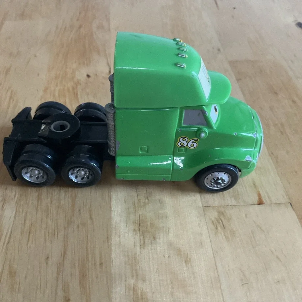 Disney Pixar‎ Cars. Chick Hicks Hostile Takeover Bank Semi Cab